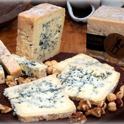 Queso azul de vaca y cabra Tierra Astur